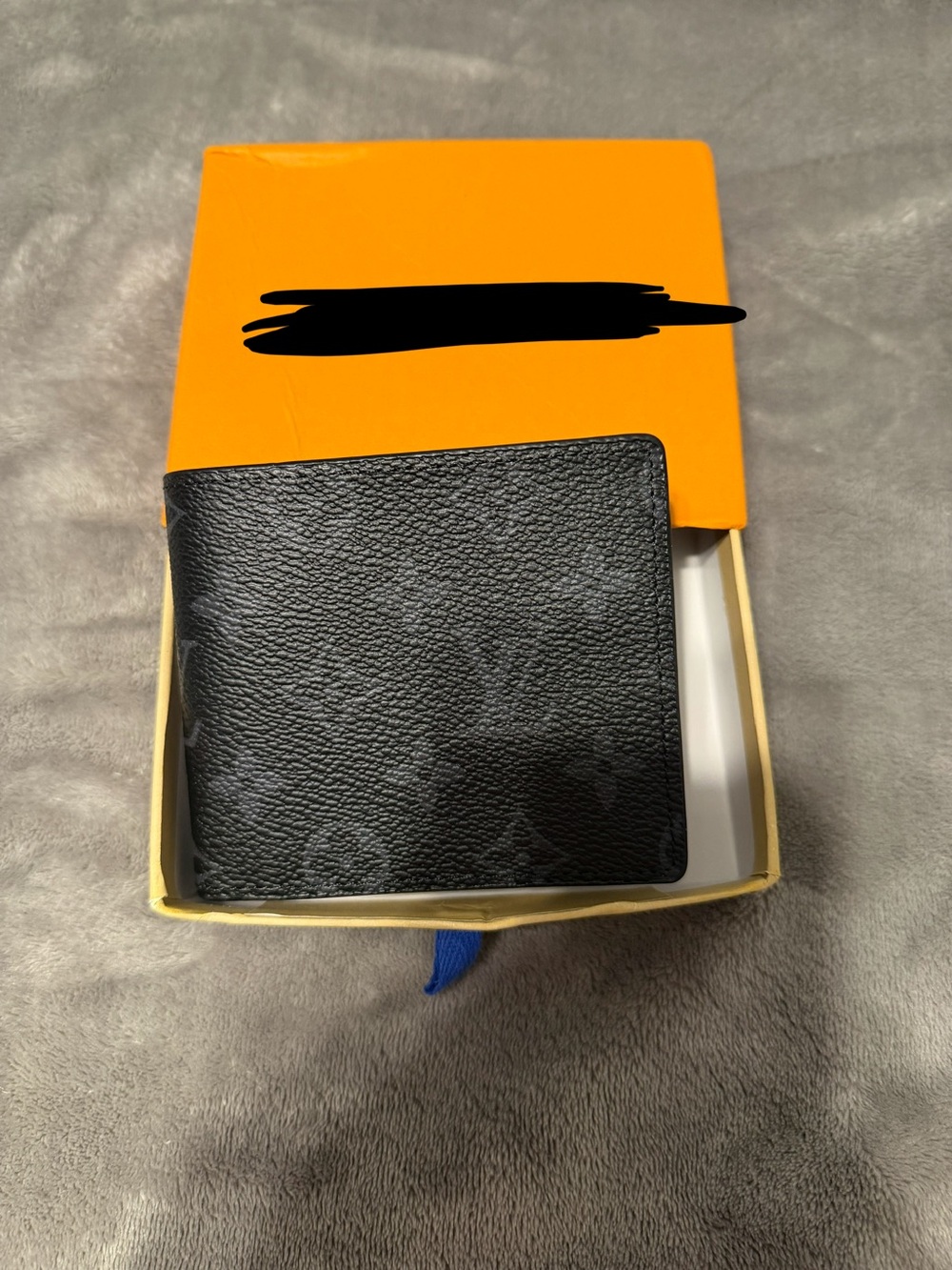 Men's Black Leather Bi-Fold Wallet